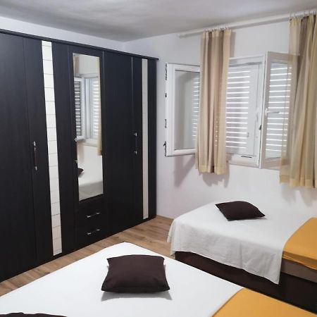 Apartment Slavica Trogir Exteriör bild