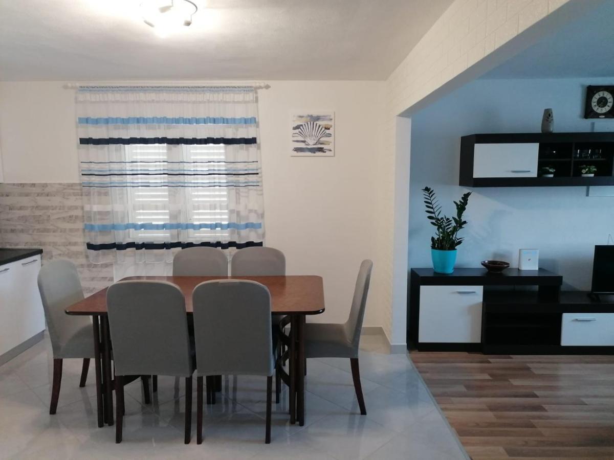 Apartment Slavica Trogir Exteriör bild