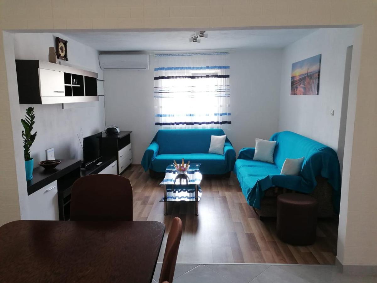 Apartment Slavica Trogir Exteriör bild